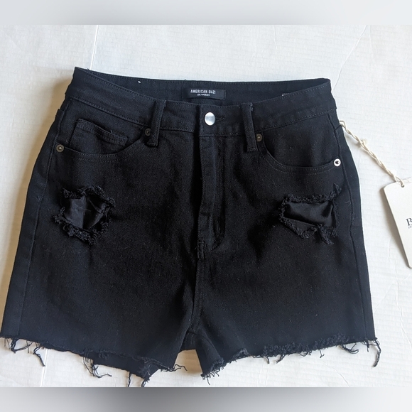 AMERICAN BAZI HIGH RISE MOM JEANS SHORTS FRINGEd HEM DISTRESSED BLACK SI… - Picture 2 of 15